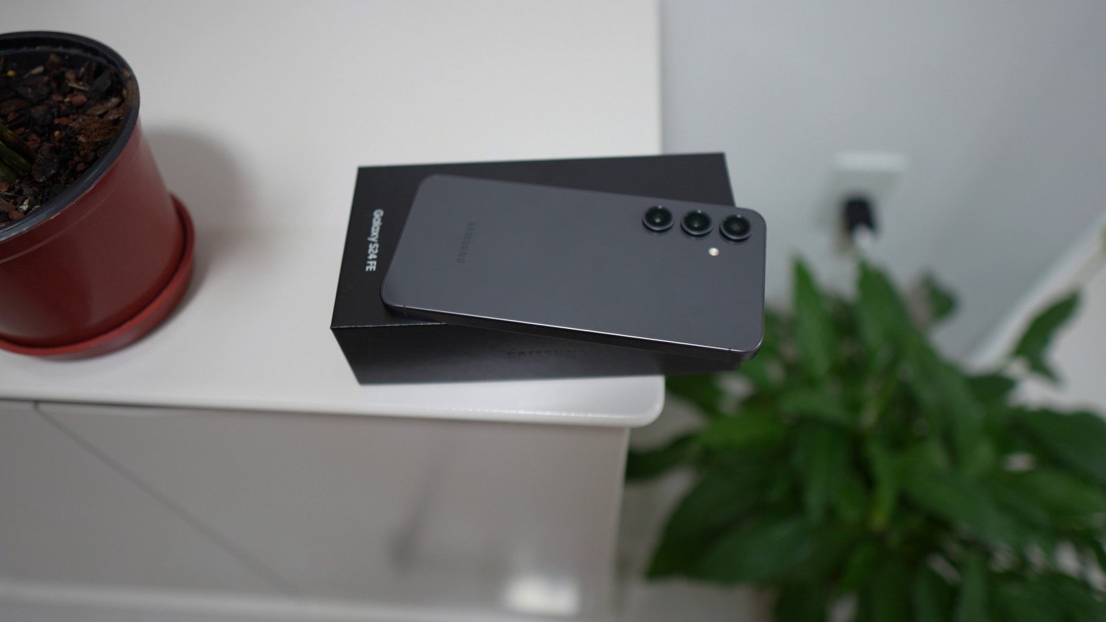Magalu reúne Galaxy S24 FE e Buds FE em combo por R$ 2.598 à vista - Imagem do artigo