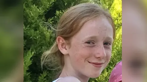 Júri conclui que falhas em hospital levaram à morte ilegal de adolescente no Reino Unido - Imagem do artigo original