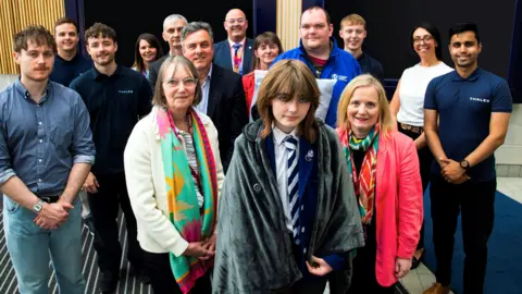 Estudante de Glasgow entra na lista da Time após criar manta solar para pessoas em situação de rua - Imagem do artigo original