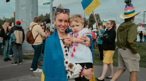 Encontro entre Trump e Putin mobiliza protestos e expectativas em Anchorage - Imagem do artigo original