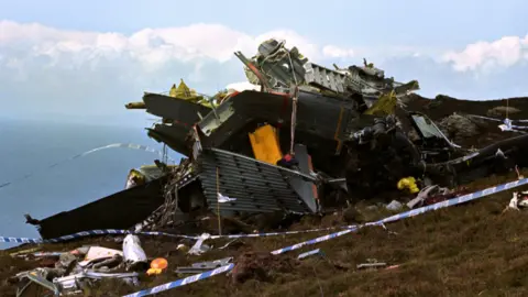 Ex-piloto da RAF afirma que voo de Chinook que matou 29 era demonstração de segurança - Imagem do artigo original
