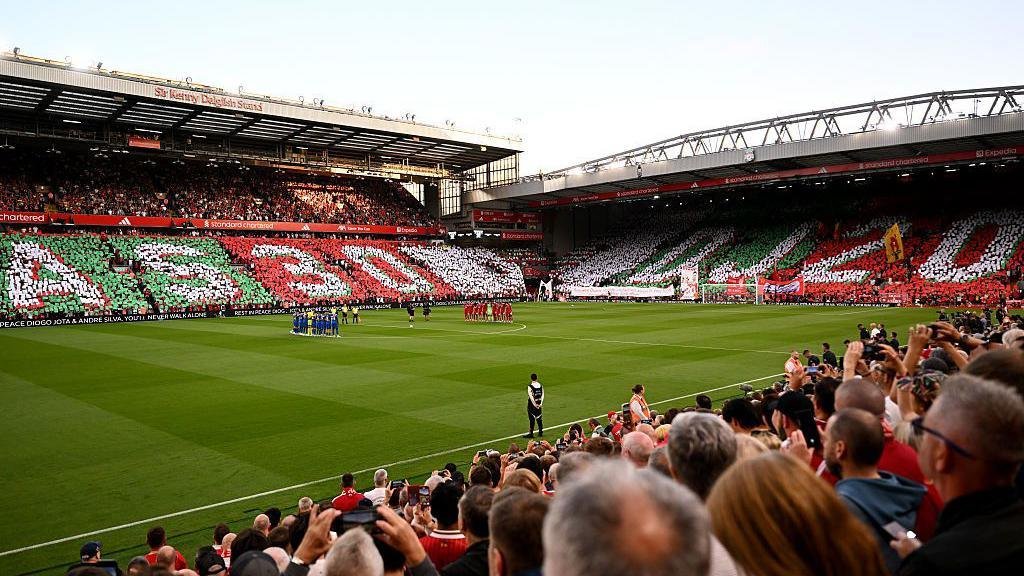 Liverpool presta tributo a Diogo Jota na vitória por 4 × 2 sobre o Bournemouth - Imagem do artigo original