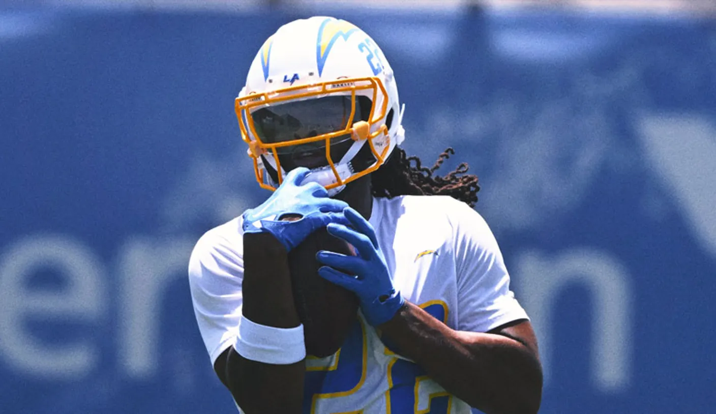 Greg Roman prevê comitê de running backs nos Chargers mesmo sem definição sobre Najee Harris - Imagem do artigo