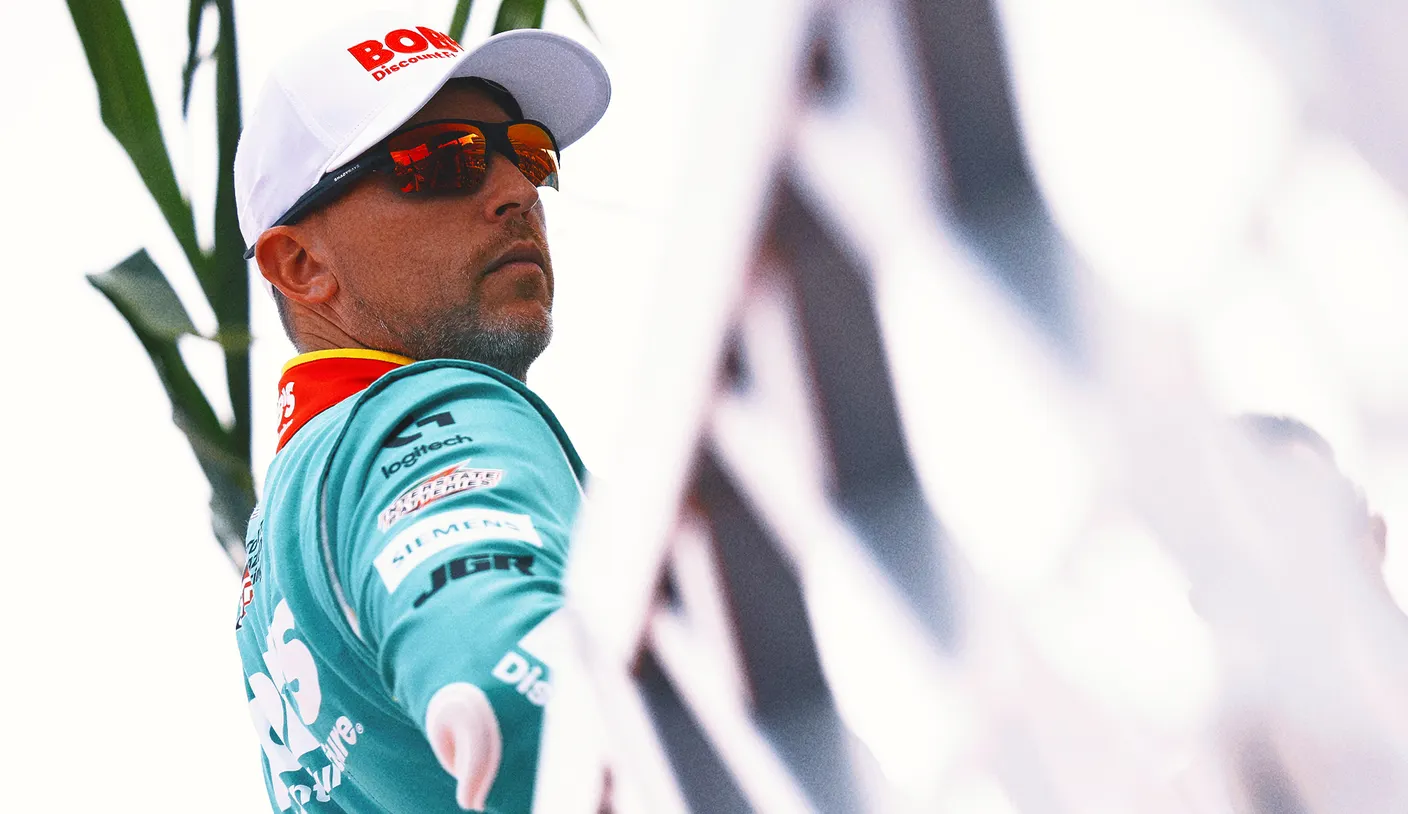 Denny Hamlin lidera lista de favoritos para a Cook Out 400 em Richmond segundo as casas de apostas - Imagem do artigo
