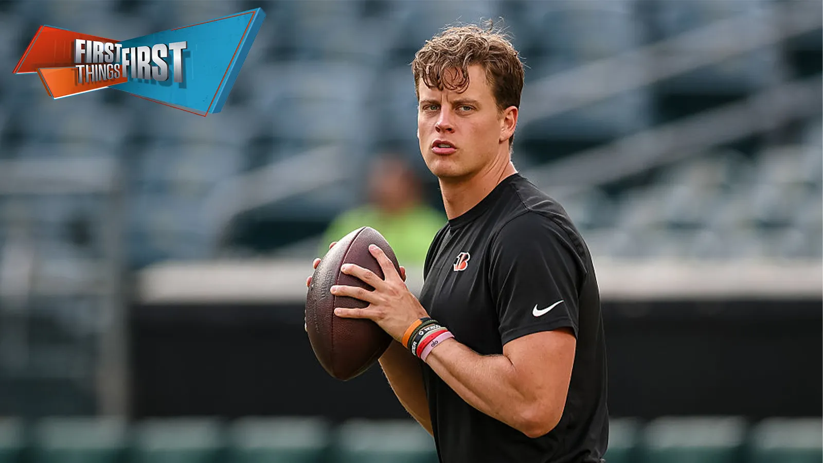 Apostadores elegem Joe Burrow como principal candidato a MVP da NFL em 2025 - Imagem do artigo